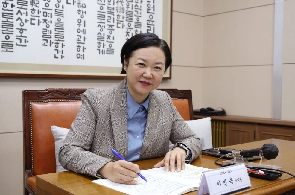 지난 7일 열린 2025회계연도 결산 총괄설명회에 결산검사위원으로 참석한 이민옥 의원