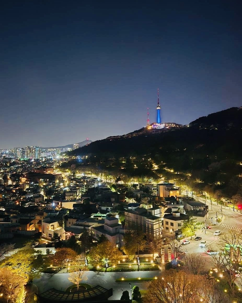 이시바 시게루 전 일본 총리는 7일 공식 소셜미디어(SNS) 엑스(X) 계정을 통해 한국 방문 상황을 공유했다. 사진은 이시바 전 총리가 “한남동에서 본 야경”이라는 글과 함께 공유한 사진. 2026.4.7 엑스