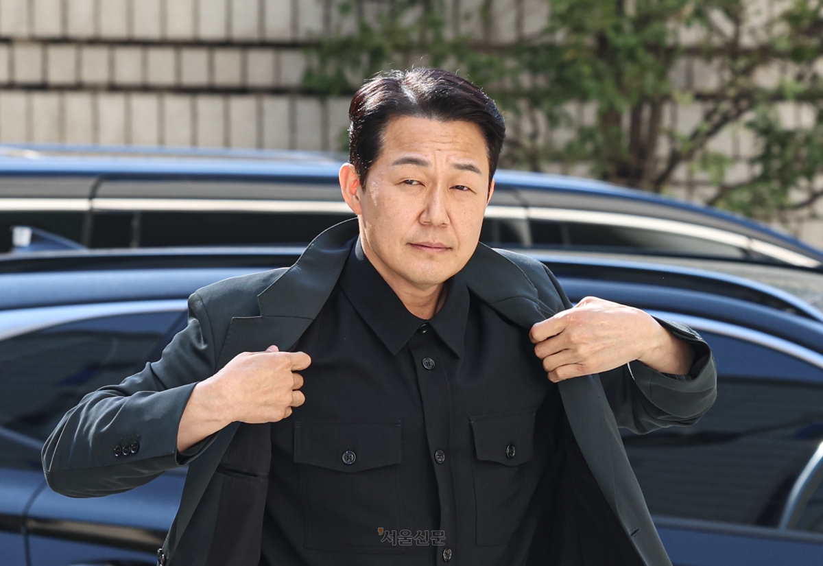 공판 증인 출석하는 박성웅