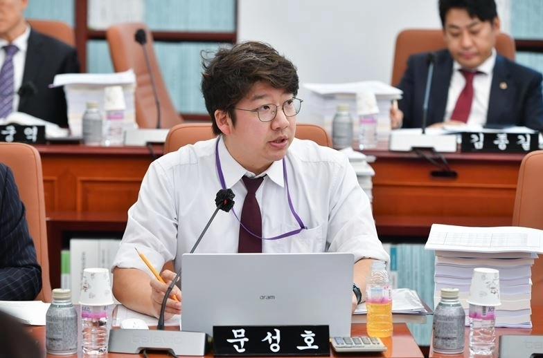 문성호 서울시의원. 내용과는 무관