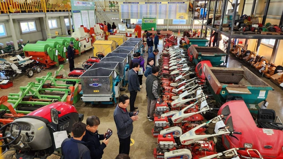 함평군 농업기술센터 불용 임대농기계 공매 현장. 함평군 제공