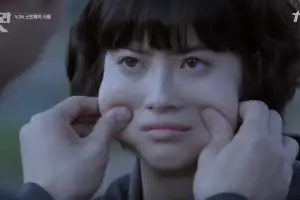 “죽은 친오빠 절친이 쓰레기? 그래도 좋아”…느리지만 뜨거웠던 촌놈들의 청춘 이야기 [요즘 뭐봐?]