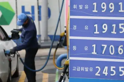 휴전에 3차 석유 최고가 ‘동결’… 서울 경유 ℓ당 2000원 돌파