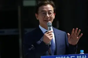 전재수, 민주당 부산시장 후보 확정…“해양 수도 부산 미래 열겠다”