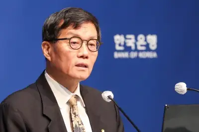 이창용 “중동 변수에 금리 경로 논의 보류… 충격 장기화 땐 정책 대응”