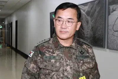 특검, ‘평양 무인기’ 여인형 징역 20년·김용대 5년 구형 “반헌법적 중대 범행”