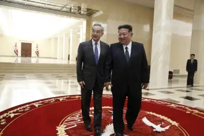 김정은, 中왕이 만나 “中과 고위급 교류·전략적 소통 강화”