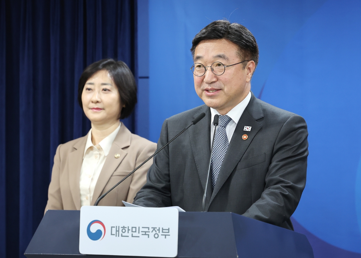 thumbnail - ‘고유가 피해 지원금’ 27일부터 지급<br>소득하위 70% 최대 60만원 받는다