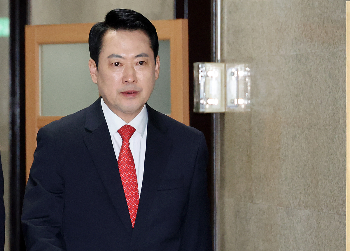 국민의힘 장동혁 대표가 7일 국회에서 이동하고 있다. 연합뉴스