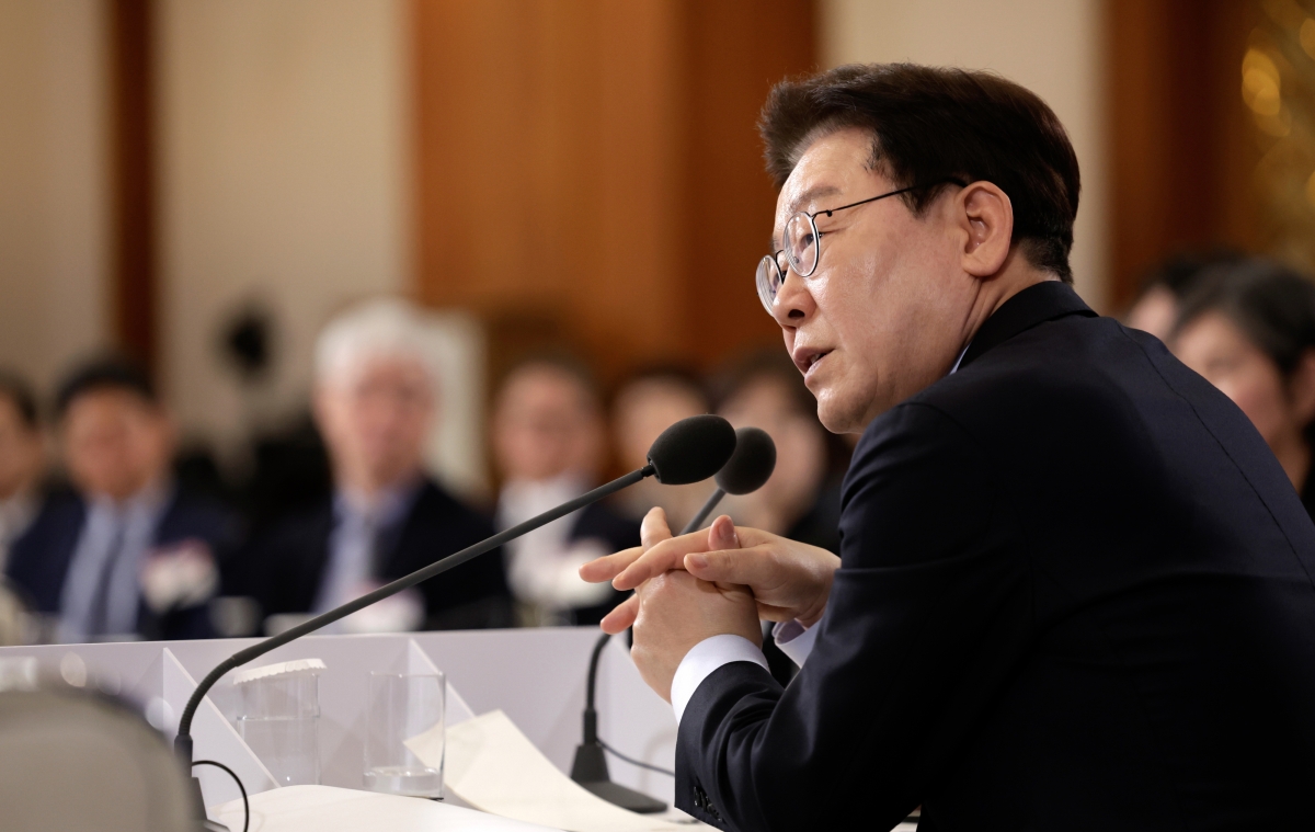 이재명 대통령이 9일 청와대에서 열린 국민경제자문회의 제1차 전체 회의에서 발언하고 있다. 2026.4.9. 청와대통신사진기자단