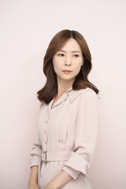 안보윤 작가