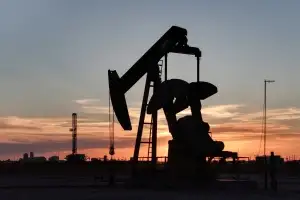 호르무즈 봉쇄 임박… WTI 9% 넘게 급등 105달러 돌파