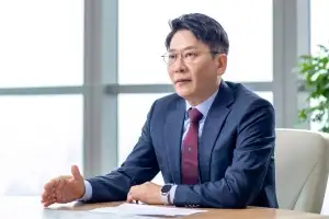 “LG엔솔, AX로 이기는 혁신… 2028년 생산성 50% 높일 것”