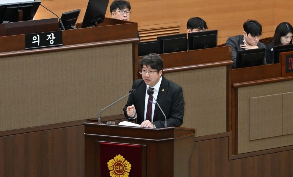 지난 서울시의회 시정질의에서 발언하는 문성호 의원. 내용과는 무관