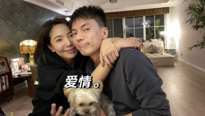 “딸 데리고 호텔서 밀회” 45세 男배우 불륜 폭로되자…아내 ‘눈물 고백’