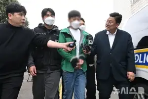 ‘소방관 2명 순직’…완도 냉동창고 화재 과실 혐의 중국인 구속