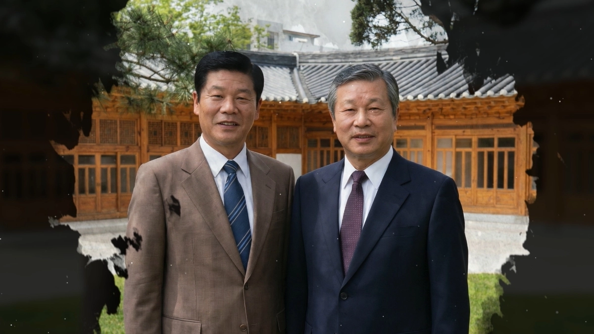 SK그룹 창립 73주년을 맞아 제작된 영상에서 인공지능(AI)으로 재현된 최종건(왼쪽) 창업회장과 최종현 선대회장의 모습. SK그룹 제공