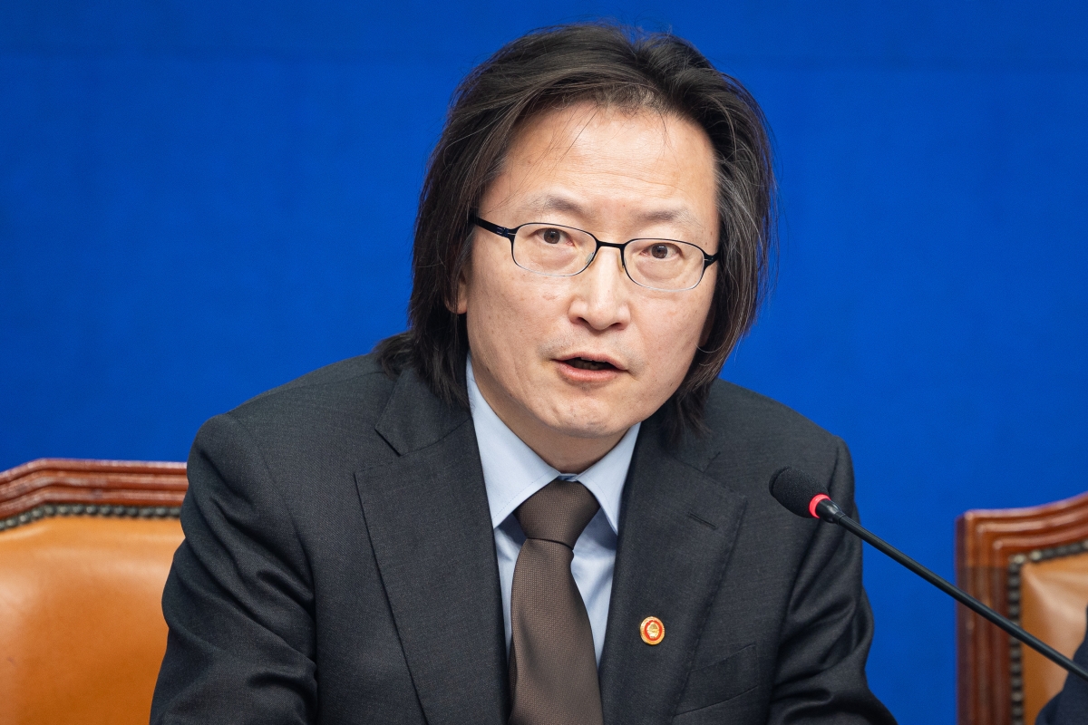 인사말하는 주병기 공정거래위원장