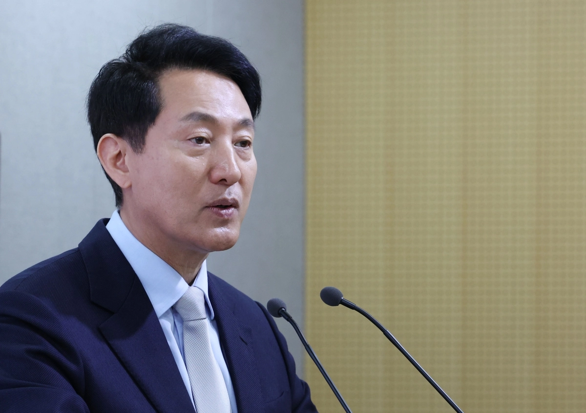 오세훈 서울시장이 16일 서울시청에서 열린 ‘서울아이 동행(童幸) 업(UP) 프로젝트’ 기자설명회에서 발언하고 있다.  뉴시스