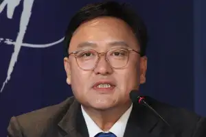 민주당 세종시장에 조상호 확정…이춘희 꺾고 본선행
