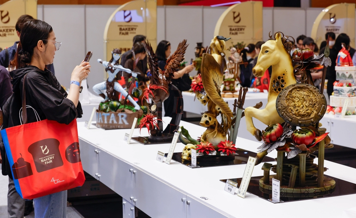 빵으로 만들었어요… ‘한국국제베이커리페어’ 개막