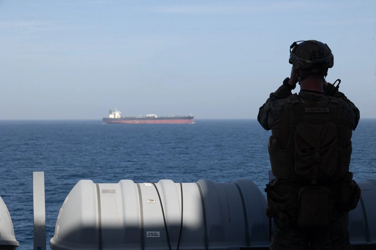 호르무즈 해협 일대 봉쇄 작전을 벌이고 있는 미군. 미 중부사령부 엑스 캡처