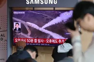 北, 이달만 네 번째 미사일 도발… 북미 접촉 전 ‘몸값 부풀리기’