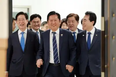 정청래, 장동혁 방미에 “남의 당이지만 부끄러워”