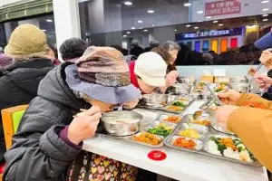 한국나눔연맹, ‘천사무료급식소’ 환절기 고령층 위한 맞춤형 급식 지원 확대