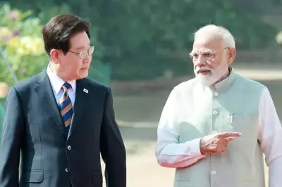 이 대통령 “모든 선박 호르무즈 해협 안전·자유 항해하도록 인도와 소통”