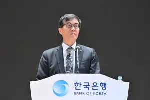 4년 임기 마치고 한은 떠나는 이창용…구조개혁 주문