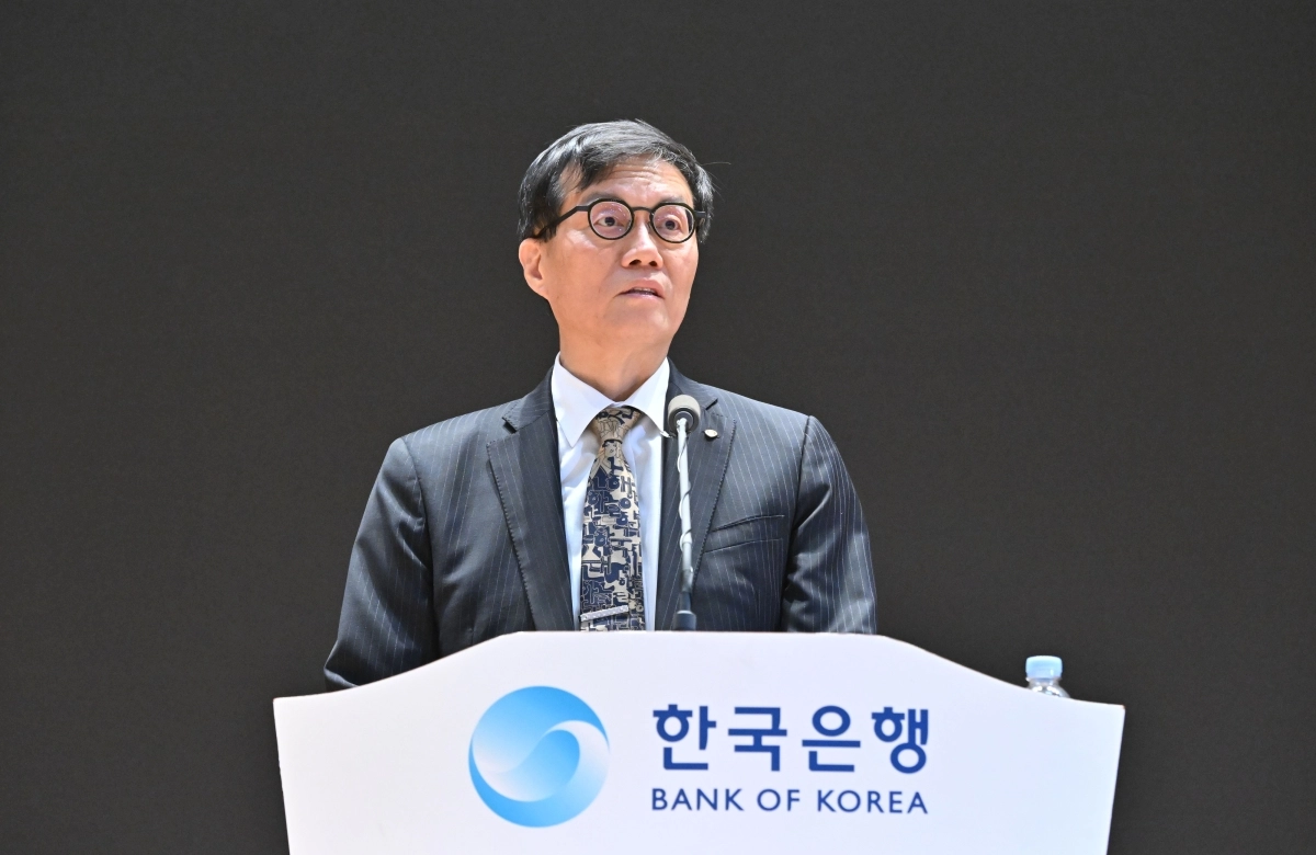 이창용 한국은행 총재가 20일 서울 중구 한국은행 별관에서 열린 이임식에서 이임사를 하고 있다. 연합뉴스