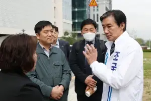 “힘 있는 여당” “조국 온다고” “우리 의동이”… 혼돈의 평택을