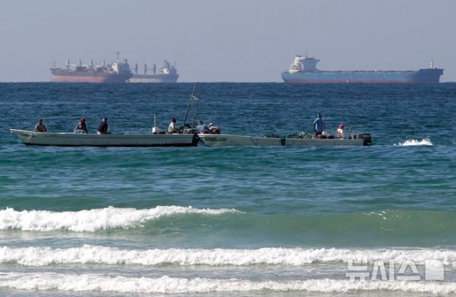 호르무즈 빠져나온 100만 배럴급 유조선, 새달 8일 한국 온다