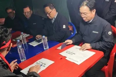 화물연대 집회 현장 찾은 노동부 장관…“대화로 해결 노력”