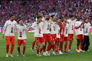 김민재 우승컵 품었다… 유럽 빅리그서 벌써 세 번째