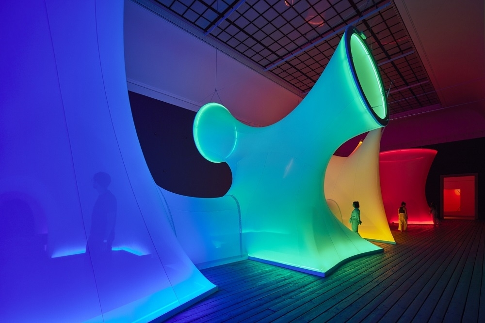 알렉산드라 카수바, 스펙트럼 통로, 1975, 2023년 뮌헨 하우스 데어 쿤스트에서 재구성. 리움미술관  제공