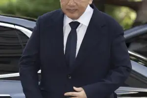 檢, 하이브 방시혁 의장 구속영장 반려…“보완수사 요구”