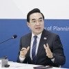 IMF 부채 경고 반박한 박홍근… “과한 전망 많아, 실제와 차이”