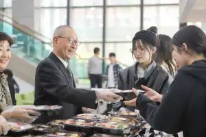 “점심, 도시락에 커피”…강일구 호서대 총장, 현장 소통 ‘눈길’