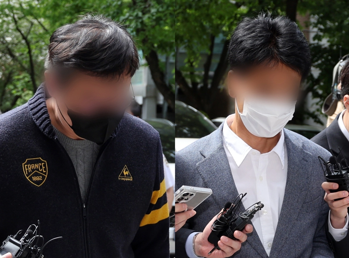 유명 인플루언서인 아내의 사기 사건을 무마하기 위해 경찰에 향응·청탁을 제공한 혐의를 받는 사업가 이모씨(왼쪽)와 이를 대가로 사건을 무마해 준 혐의를 받는 송모 전 강남경찰서 수사팀장이 22일 오후 서울남부지법에서 열린 구속 전 피의자 심문(영장실질심사)에 출석하고 있다.  뉴스1