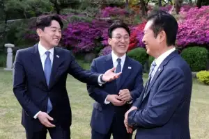 [포토] ‘김민석·강훈식·정청래’의 대화