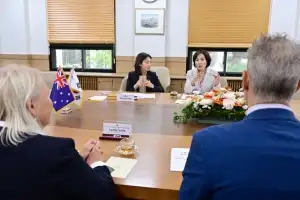 이숙자 서울시의회 운영위원장, 호주 안작데이 계기 NSW주 의회 대표단 환담… 현충일 의미 잇는 보훈·협력 강조