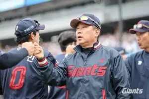 툭하면 지더니 최악 위기…차라리 ‘봄데’가 그리운 롯데의 봄