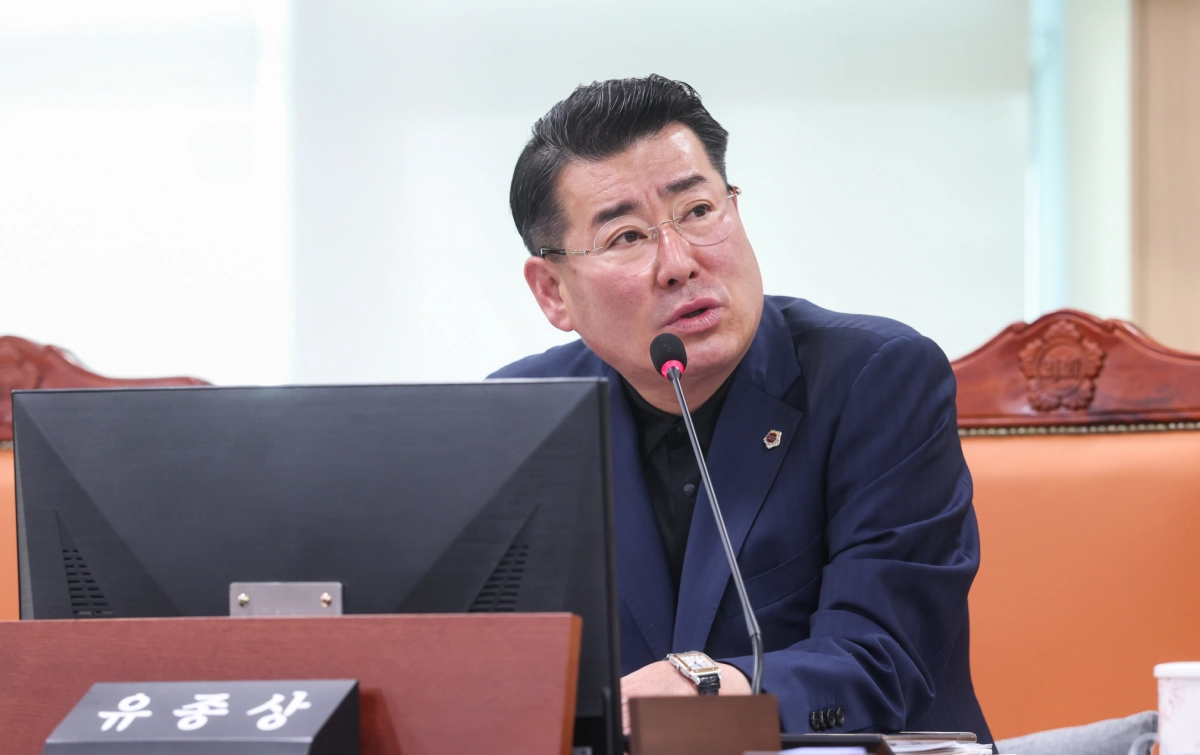 유종상 의원이 23일 열린 도시주택실 소관 ‘2026년 경기도 제1회 추가경정예산안’ 심의에서 질의하고 있다.(사진=경기도의회)