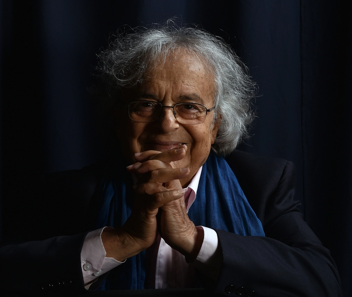 아도니스.  Bahget Iskander