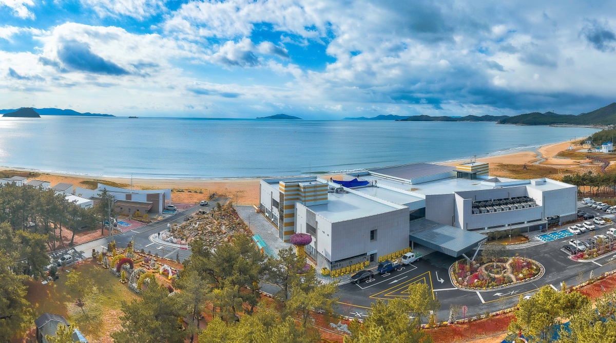 국내 최초로 완도에 설치된 해양치유센터 전경. 완도군 제공