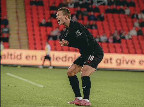 손흥민의 부진 속에 덴마크 리그 미트윌란 공격수 조규성이 대한민국 축구대표팀 최전방을 놓고 경쟁하고 있다. 인스타그램
