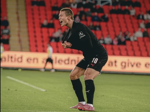 손흥민의 부진 속에 덴마크 리그 미트윌란 공격수 조규성이 대한민국 축구대표팀 최전방을 놓고 경쟁하고 있다. 인스타그램