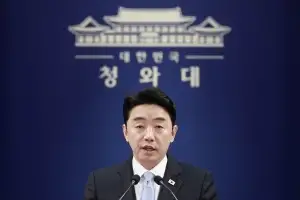 강훈식 “5월 중 원유 7462만 배럴 확보…아스팔트 수급 현황 전수조사”
